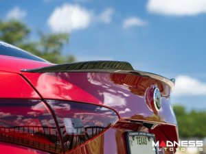 Alfa Romeo Giulia Trunk Spoiler - Carbon Fiber - QV Style 